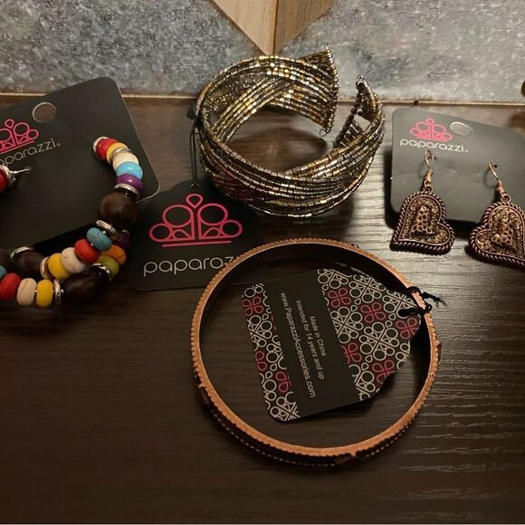 Paparazzi Gold and Brown Jewelry Set - Picture 1 of 6